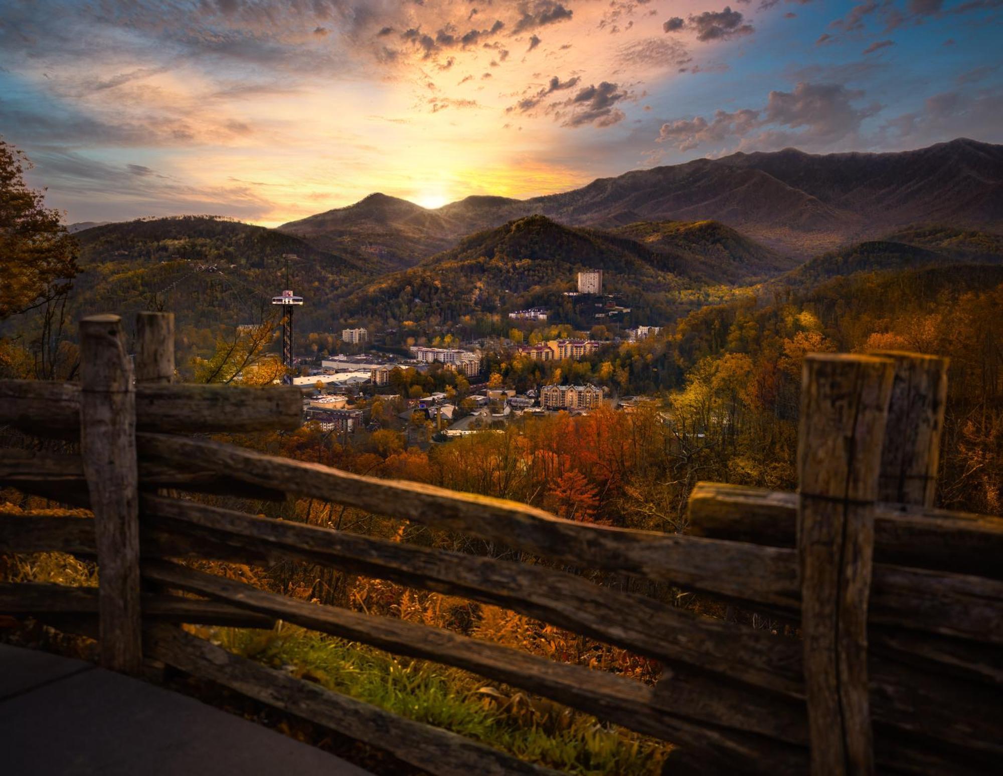 Smoky Mountain Gem Villa Gatlinburg Exteriör bild